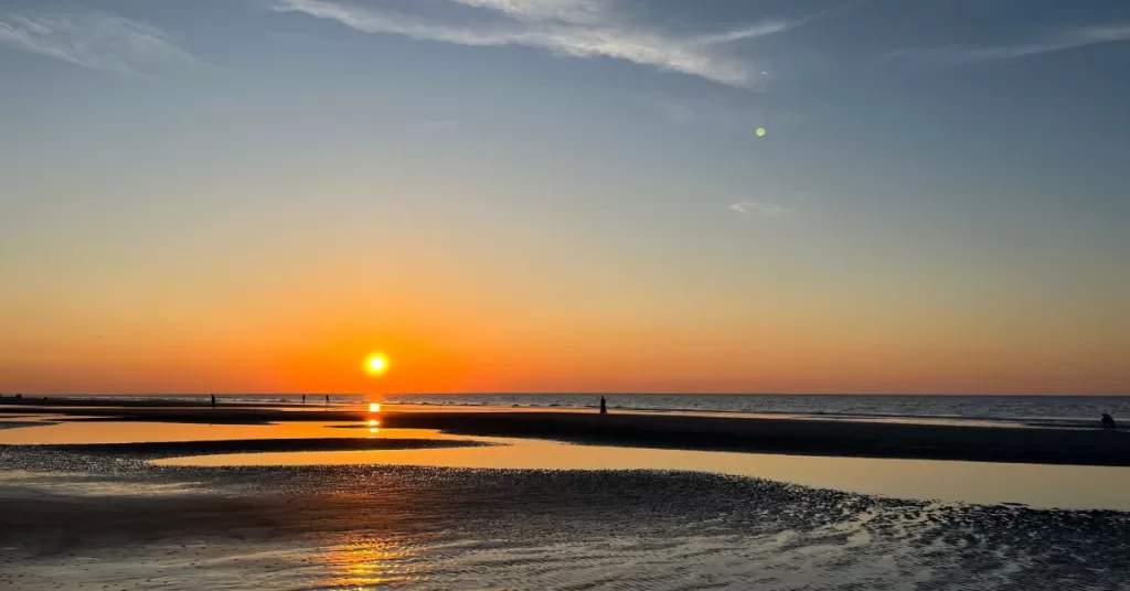 Ocean sunrise on a quiet beach