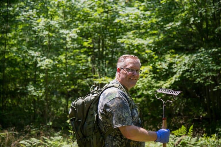 How to Make a Mock Scrape with a Rope for Deer